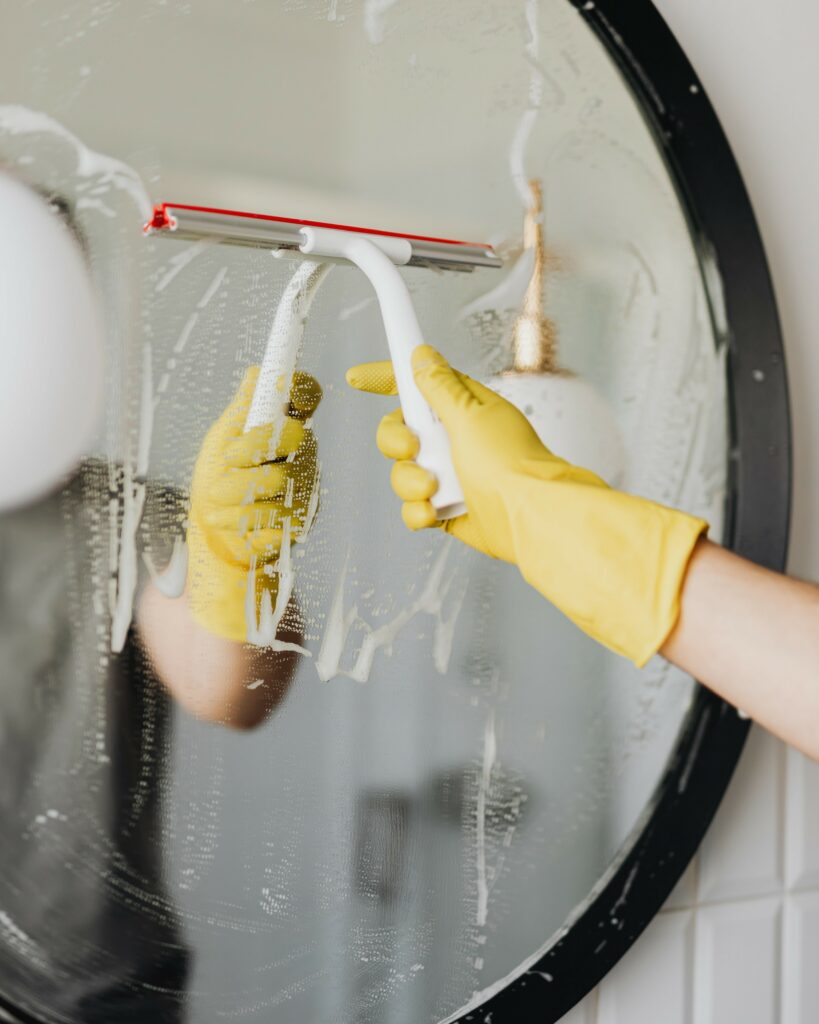 pexels-karolina-grabowska-4239139