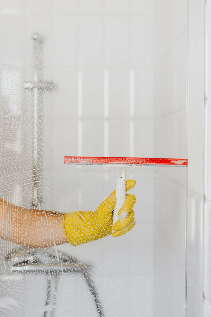 pexels-karolina-grabowska-4239091