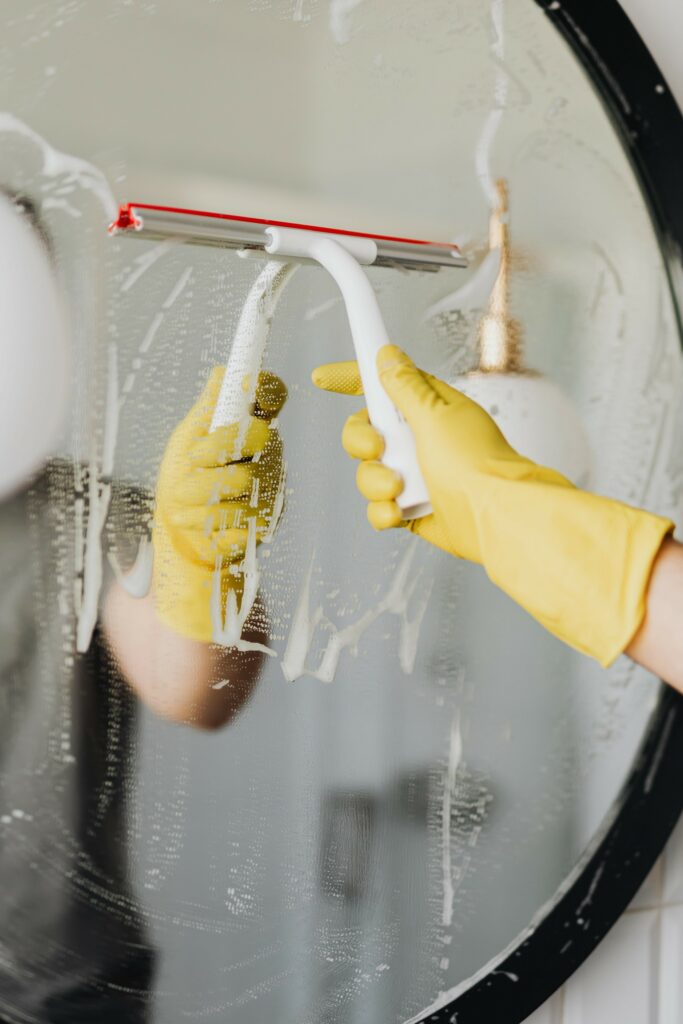 pexels-karolina-grabowska-4239139